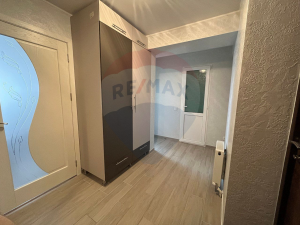 77.900 EUR