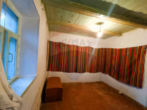 29.900 EUR