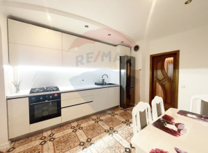 148.900 EUR