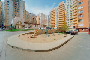 129.000 EUR