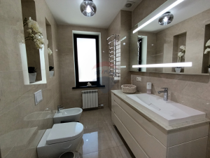 650.000 EUR