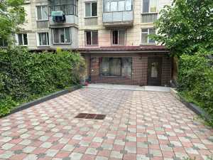 94.900 EUR