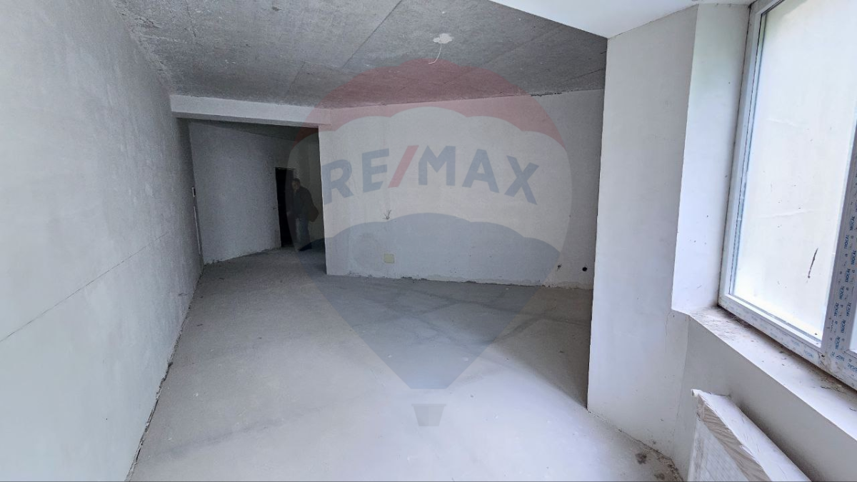 165.000 EUR