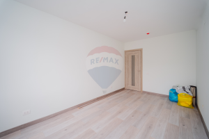176.900 EUR