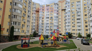 165.000 EUR