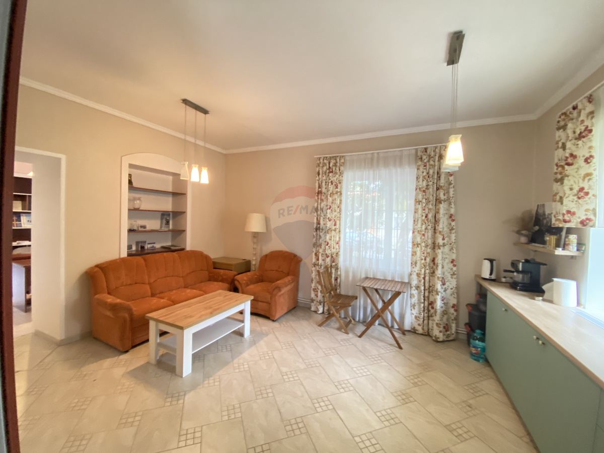 950 EUR