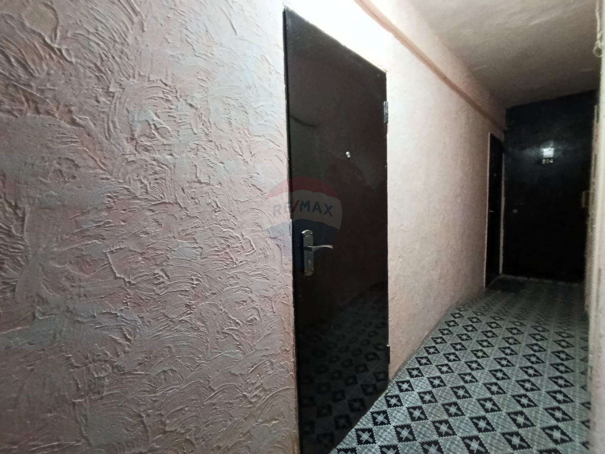 22.900 EUR