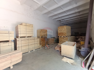 300.000 EUR