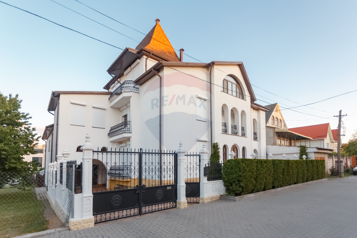 700.000 EUR