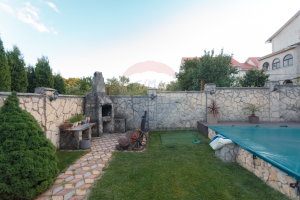 700.000 EUR