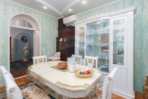 700.000 EUR