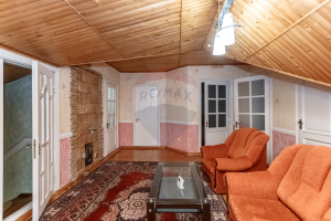 700.000 EUR