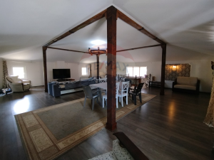 190.000 EUR