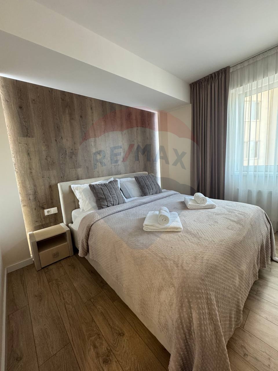 140.000 EUR