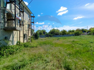 33.000 EUR