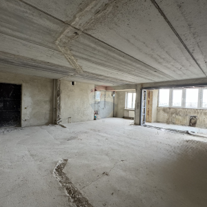125.000 EUR