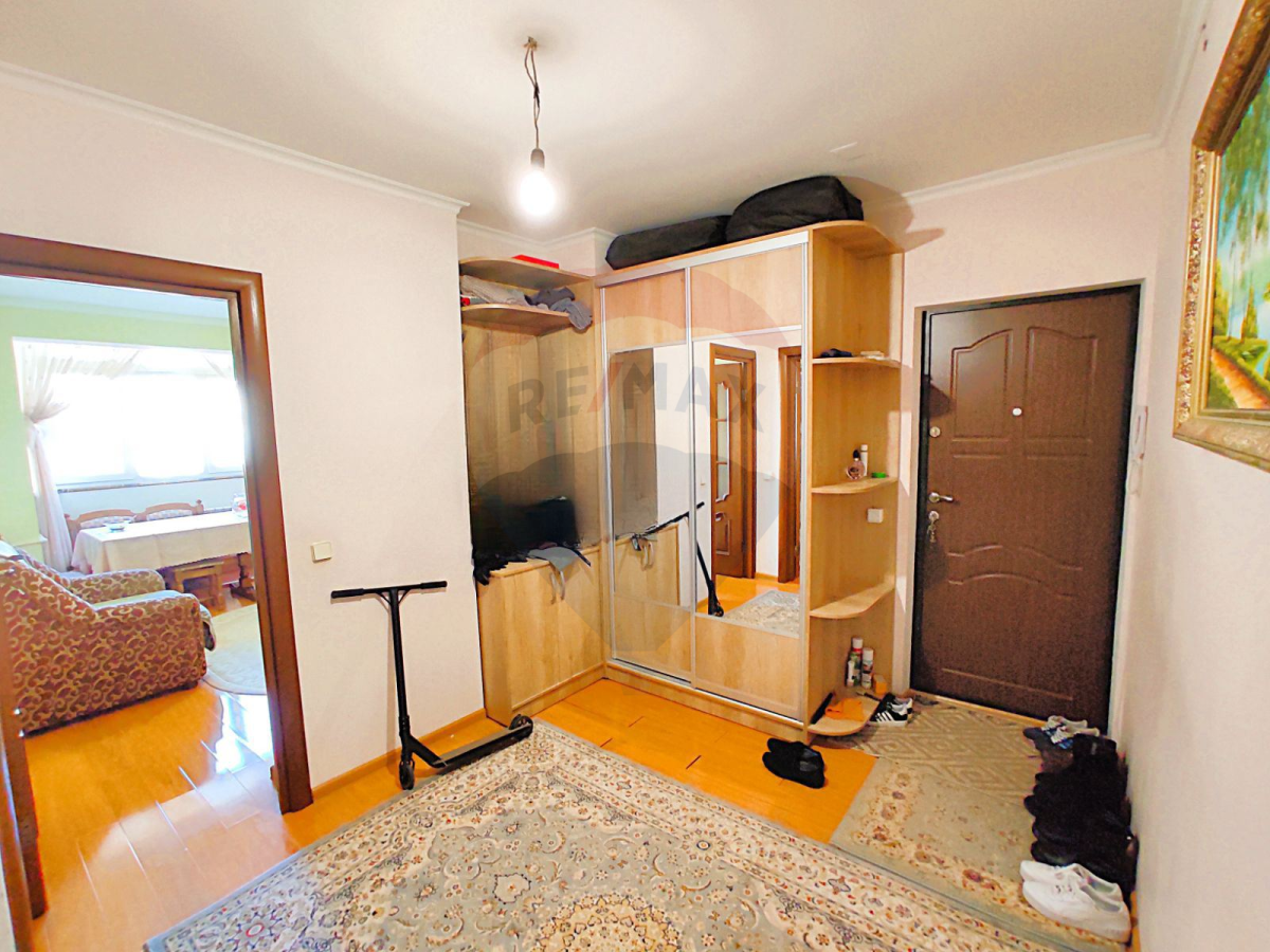 103.800 EUR