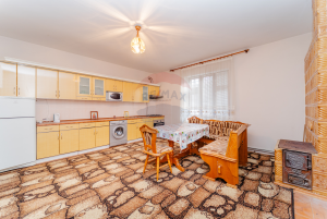 255.000 EUR
