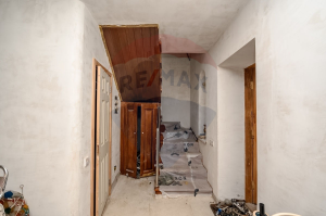 148.000 EUR