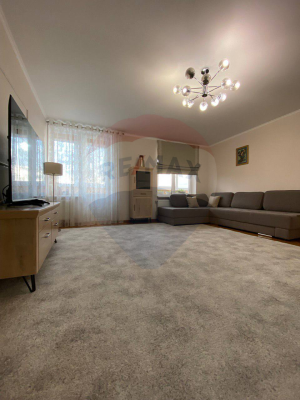 245.000 EUR