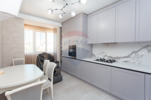 180.000 EUR