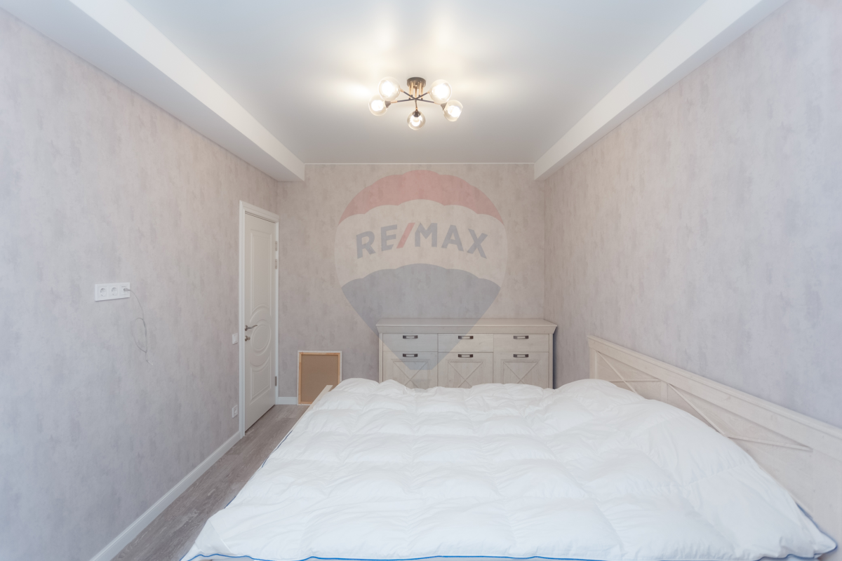 180.000 EUR