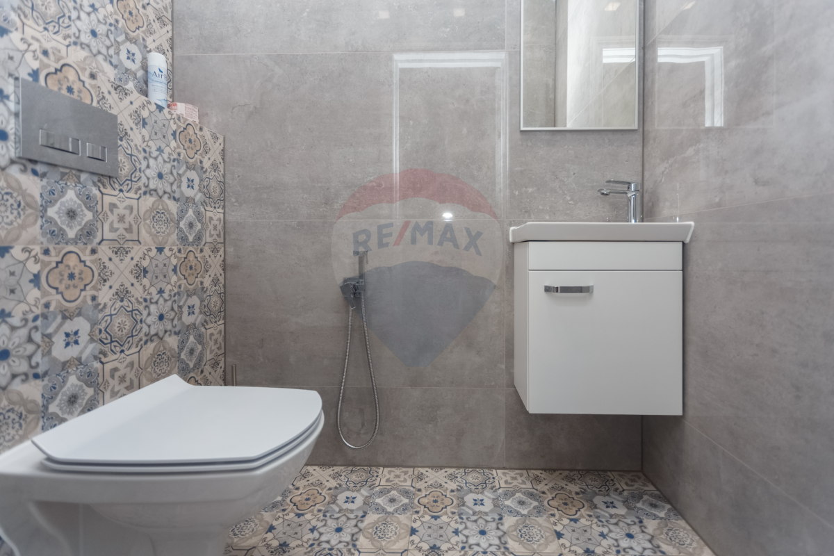 180.000 EUR