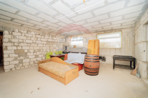 101.000 EUR