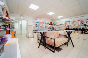 396.900 EUR