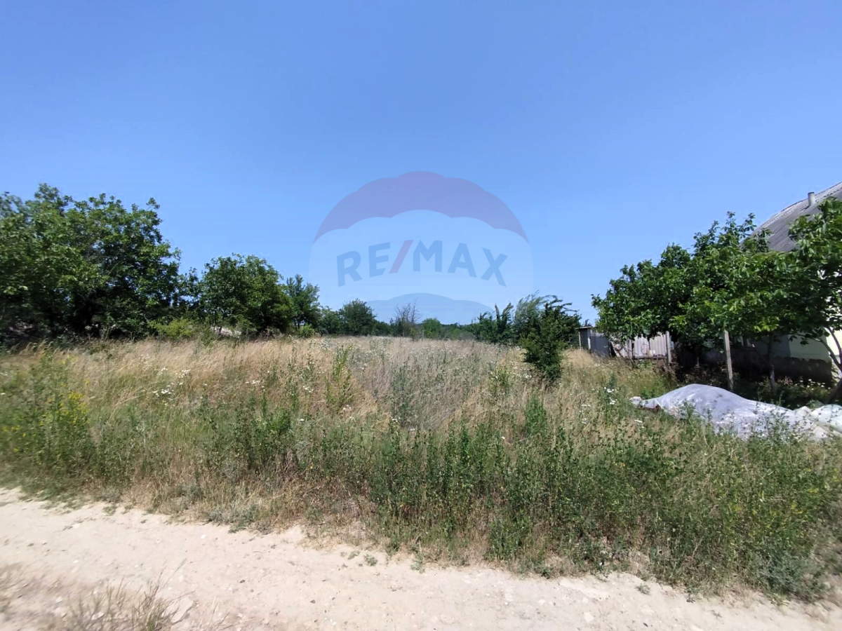 8.500 EUR