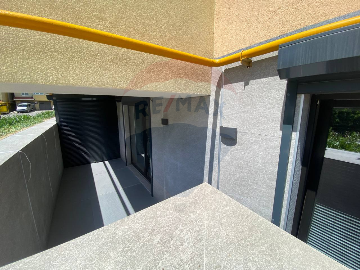 395.000 EUR