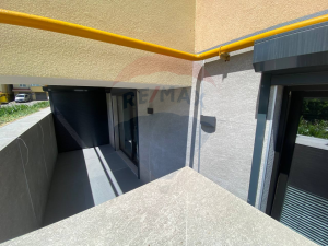 395.000 EUR