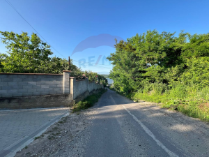 32.900 EUR