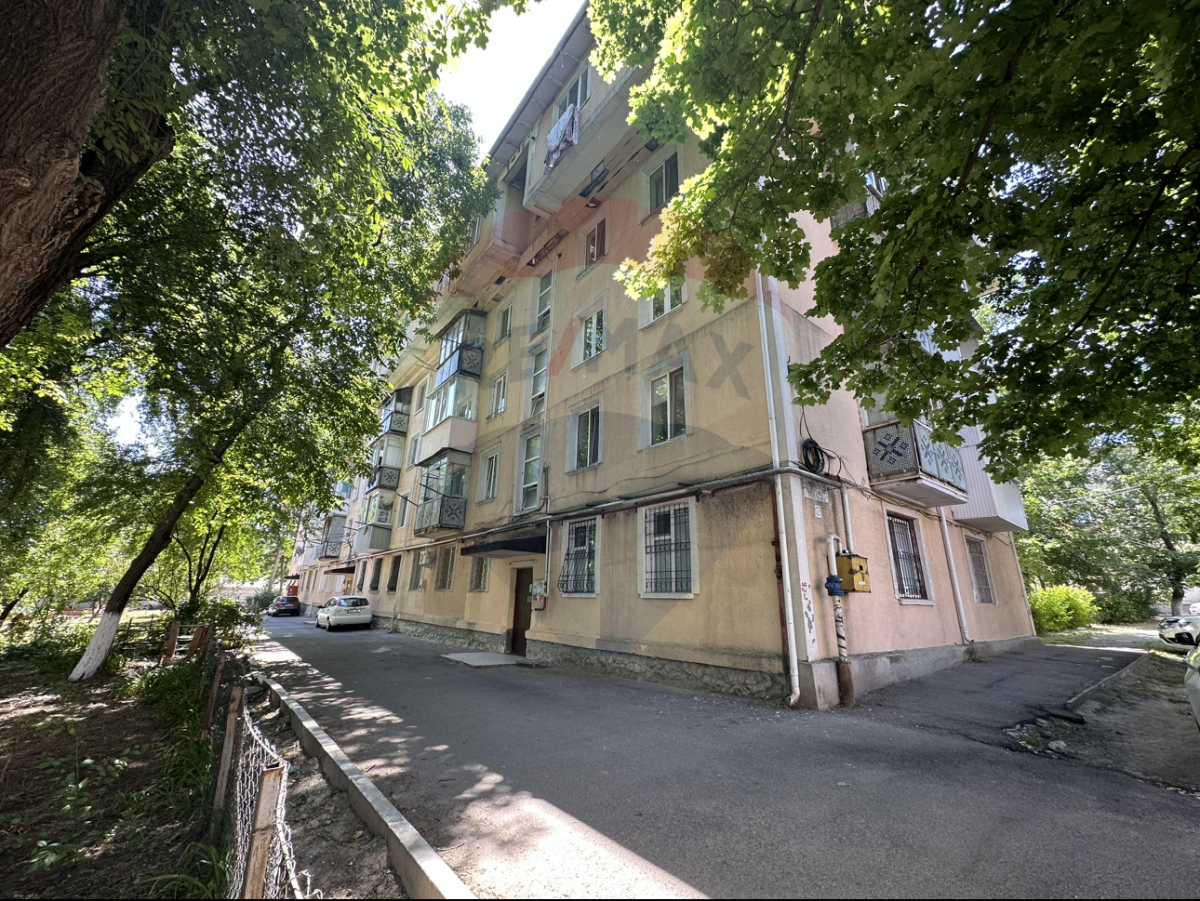 70.000 EUR