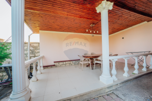 165.000 EUR