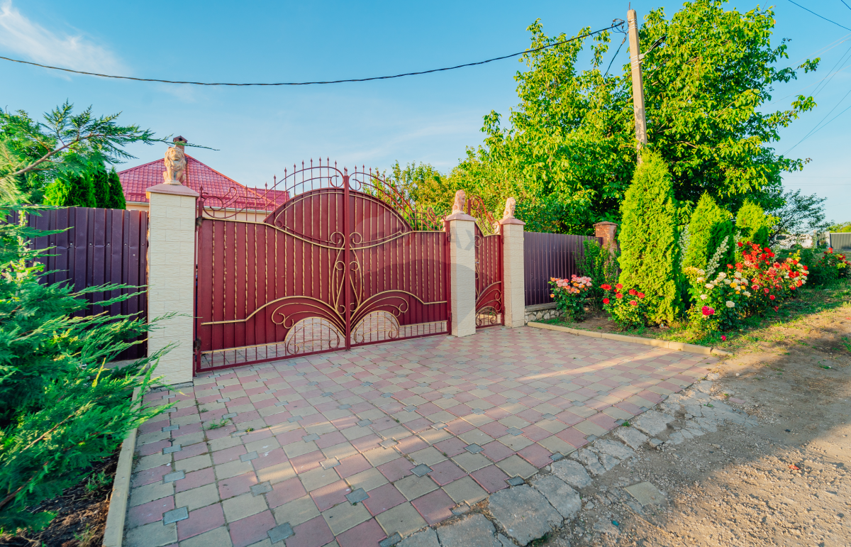 165.000 EUR