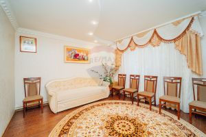 165.000 EUR