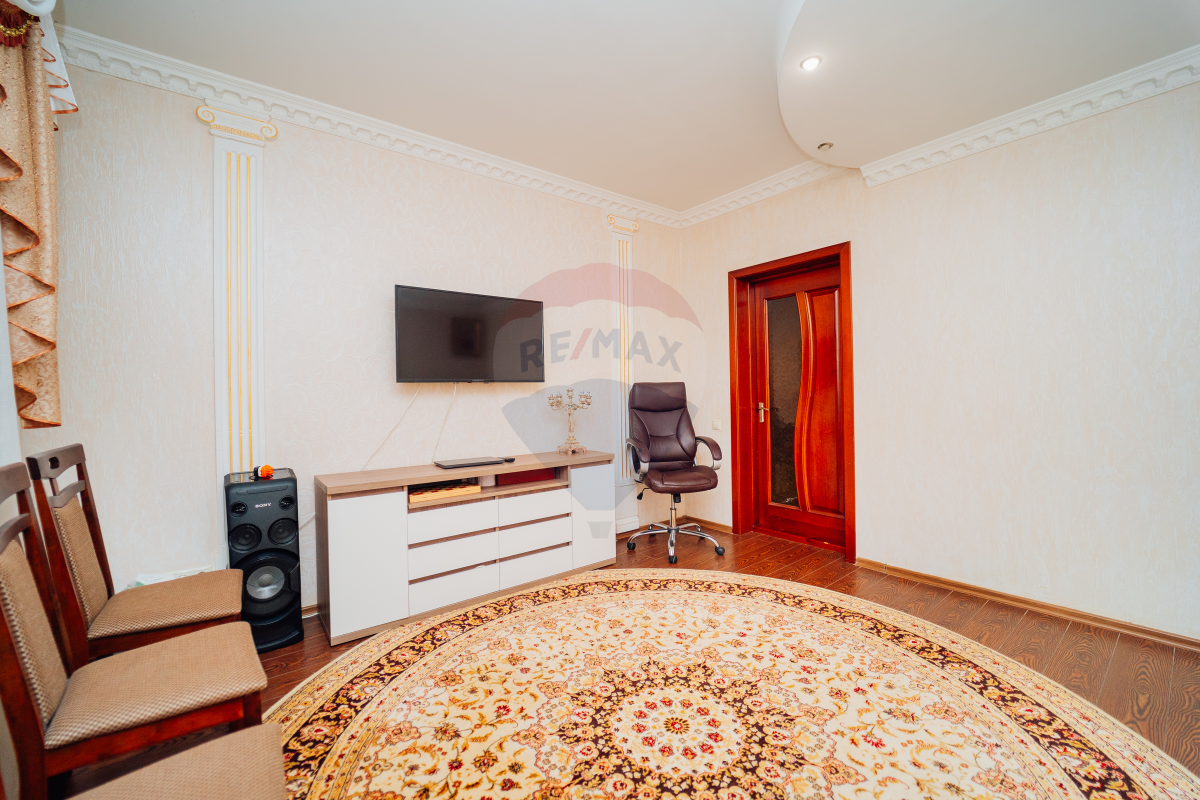 165.000 EUR
