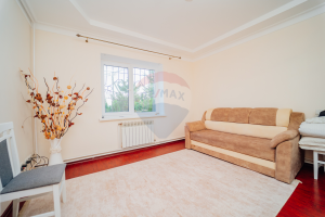 165.000 EUR