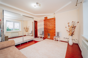 165.000 EUR
