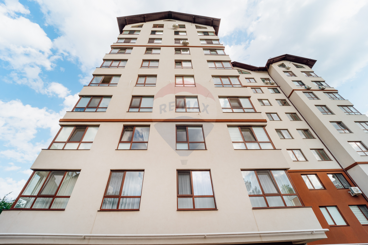 165.000 EUR