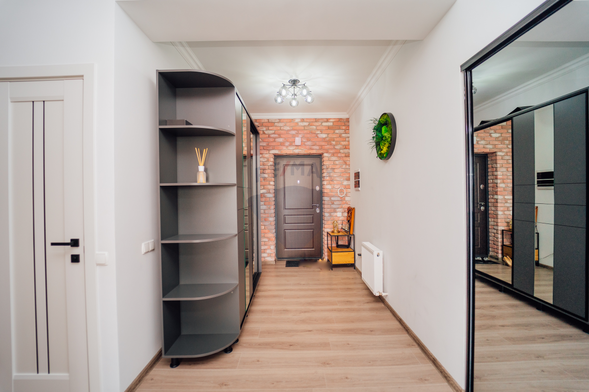 165.000 EUR