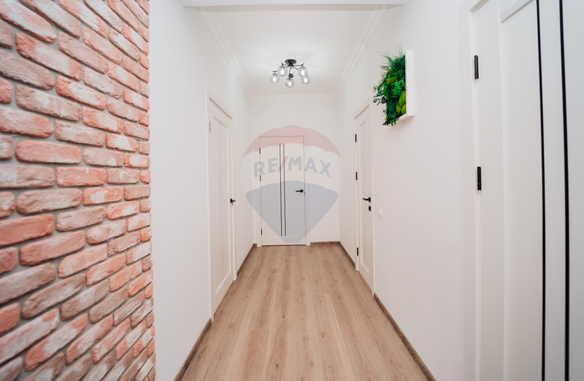 165.000 EUR