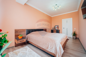 165.000 EUR