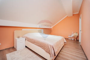 165.000 EUR
