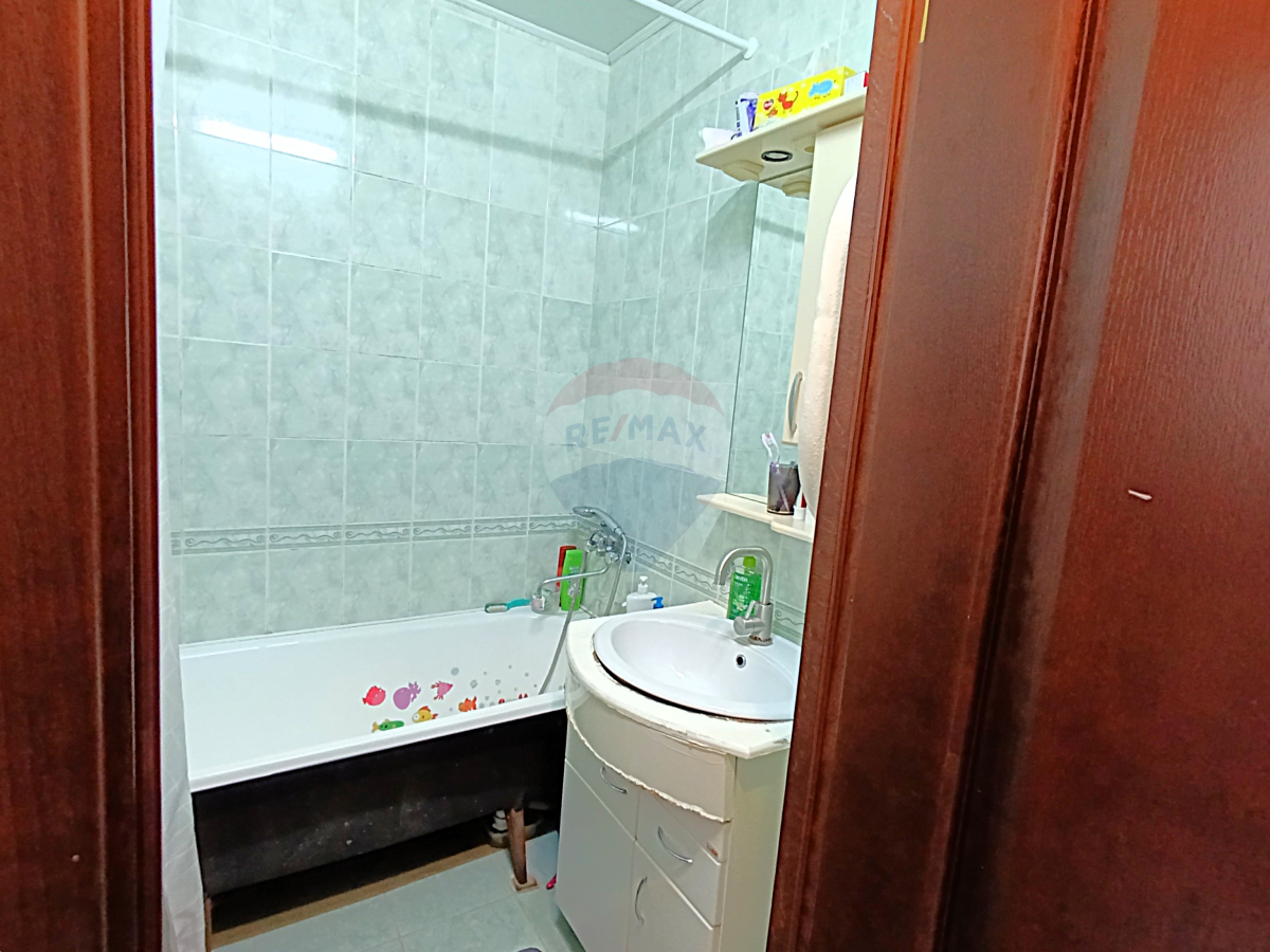 84.900 EUR