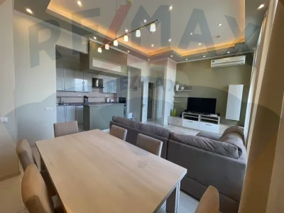 385.000 EUR