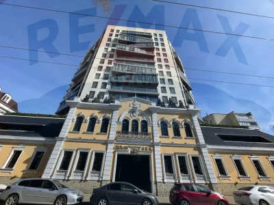 385.000 EUR