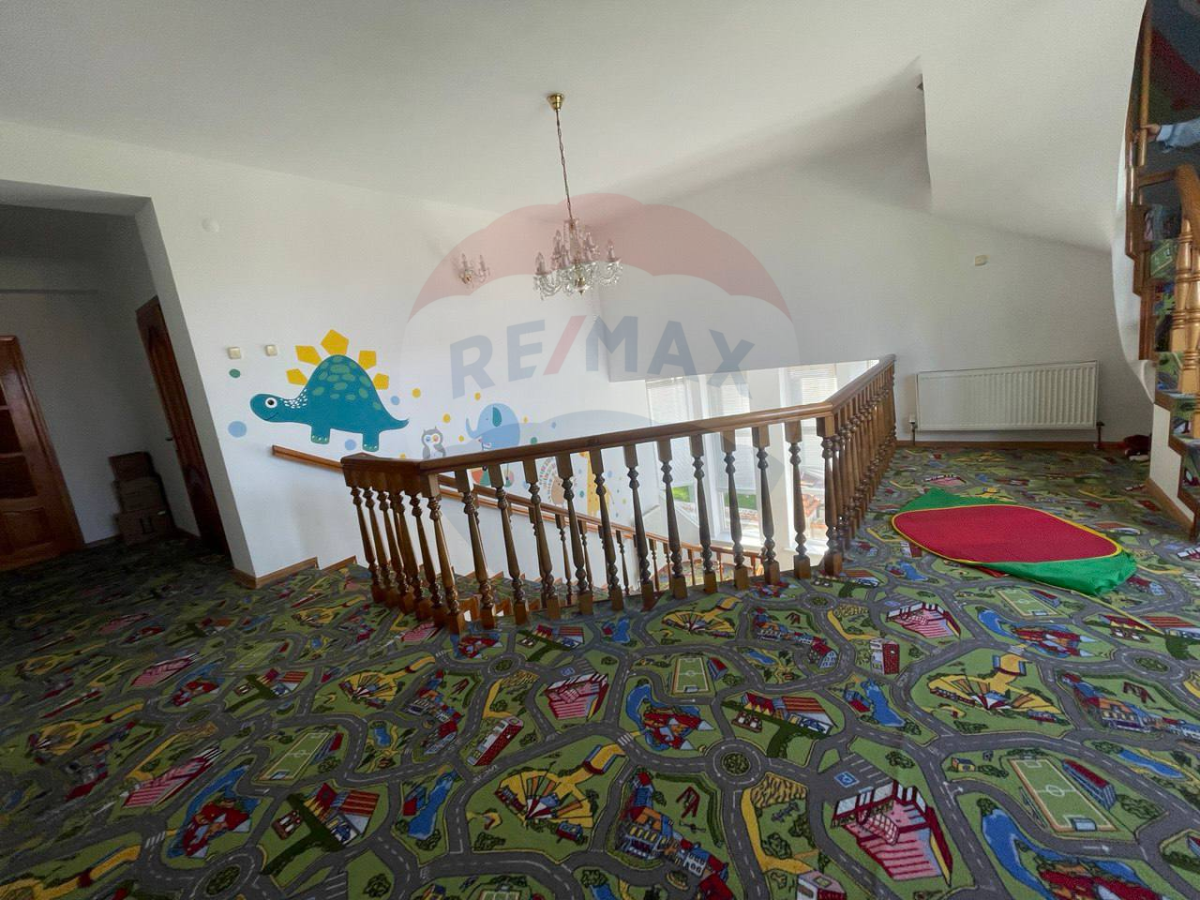 3.000 EUR