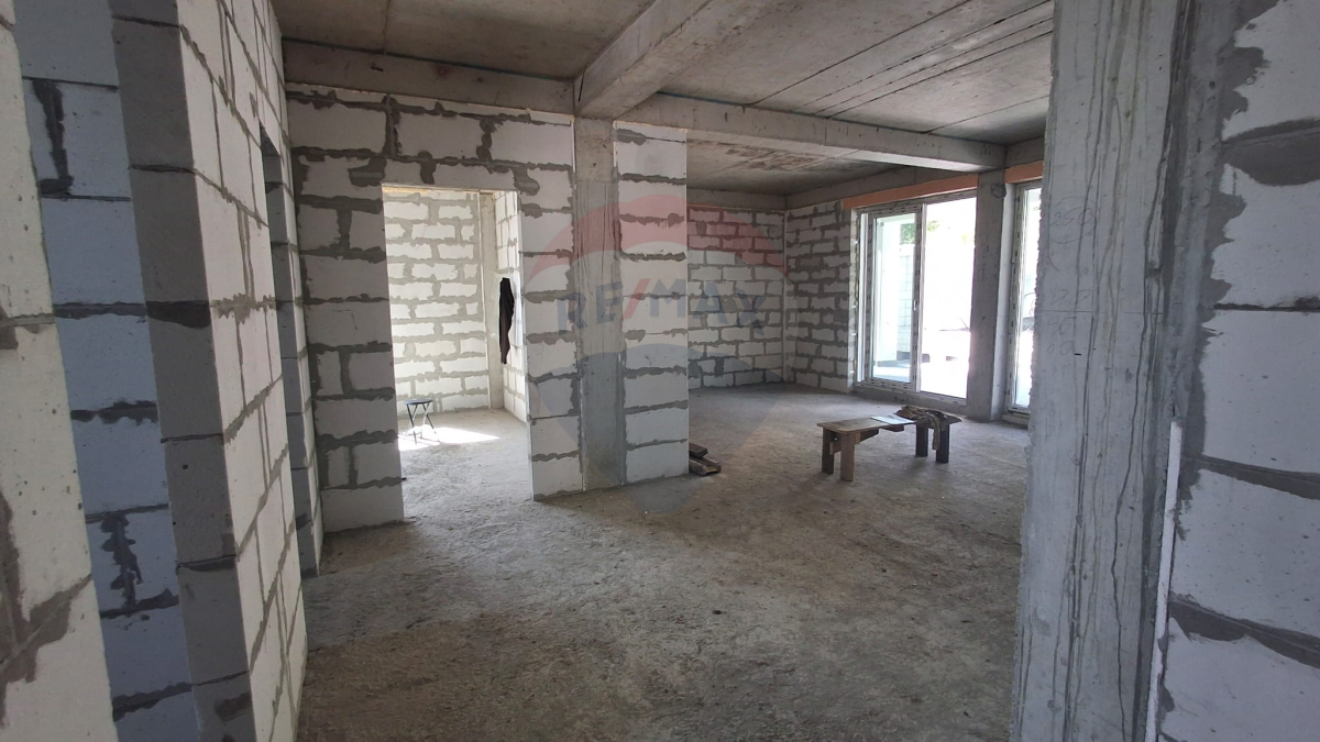 175.000 EUR